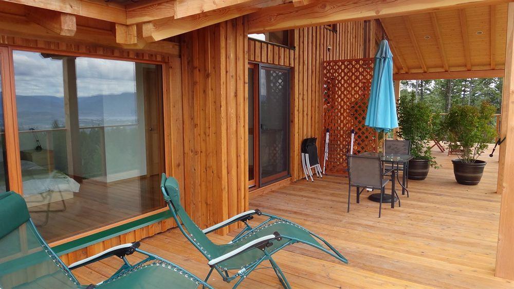 Myra Canyon Lodge Kelowna Exterior photo